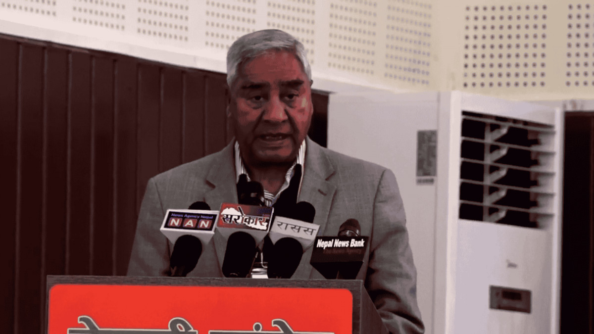 हिमाल नाङ्गिएकोप्रति देउवा चिन्तित, सचेतना अभियान सञ्चालन गर्न आग्रह