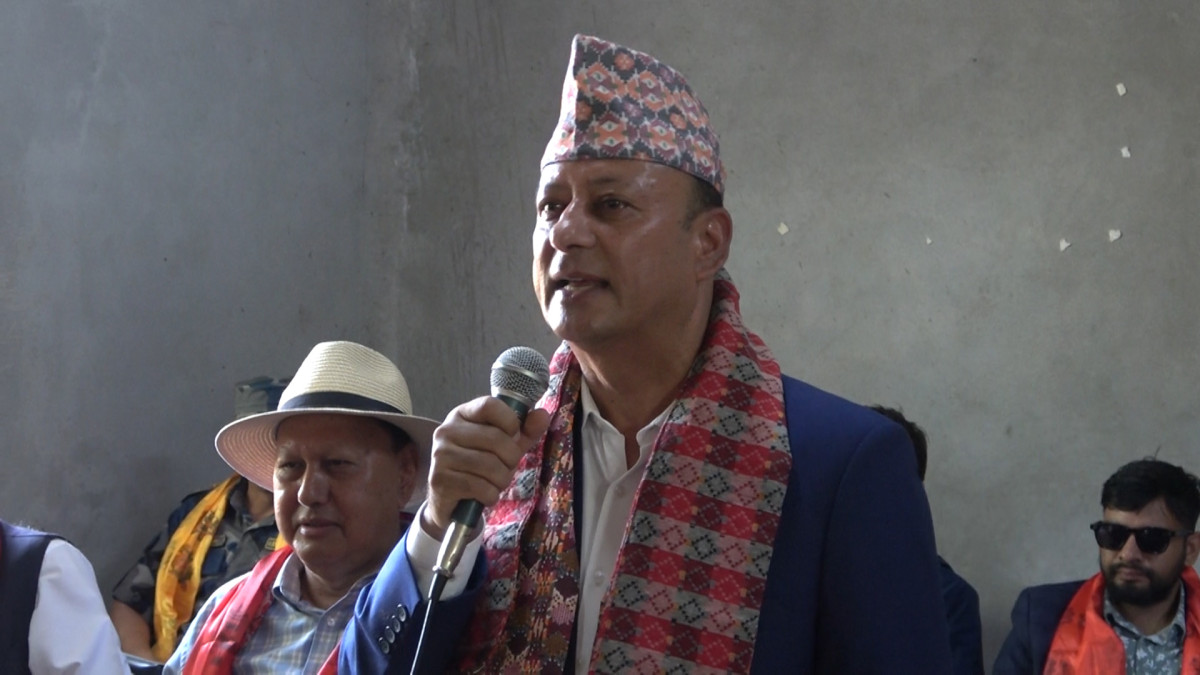 केही भएन भनेर भ्रम फिँजाउनेहरु नेपाल बिरोधी वर्ग हुन्ः मन्त्री खड्का