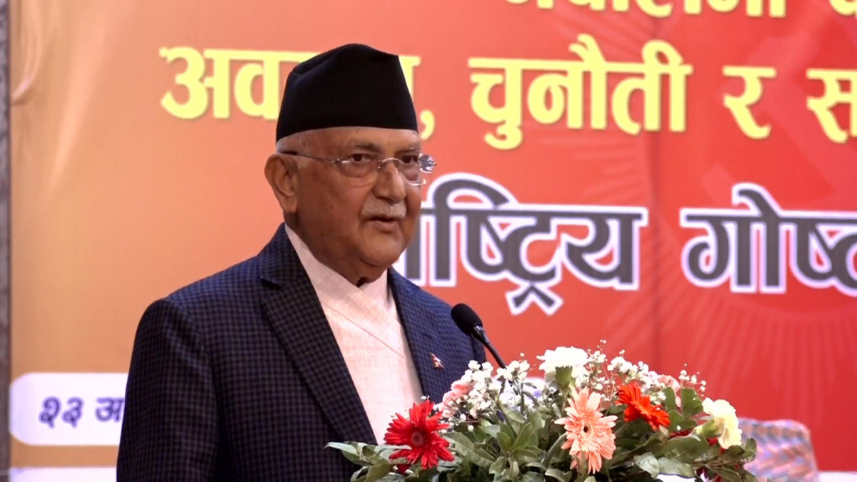 साइकल चढेर पर्यटक आउँदैनन्, जहाज किन्नुपर्छ : प्रधानमन्त्री ओली