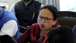 ह्वीप नमान्ने भनेपछि शिक्षा समितिमा लफडा, सभापतिले मागे माफी