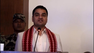 स्वास्थ्यमन्त्रीको गुनासो : सरकारले जनशक्ति स्वीकृति दिँदैन, डाक्टर रमाना बुझ्दैनन्