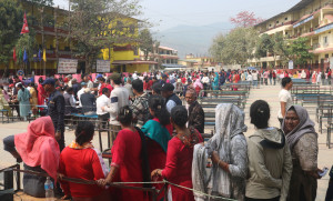 देशभर शान्तिपूर्ण मतदान, रोकिएका स्थानमा पनि सुचारु