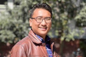 गगन–विश्वको कारवाही फिर्ता गरौं, देउवाको नेतृत्वमा १५ ओै महाधिवेशन गरौं :  दुजाङ शेर्पा
