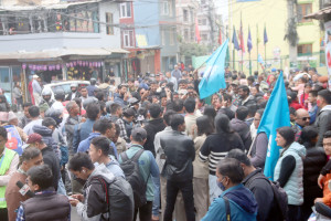 काठमाडौँका १० वटै क्षेत्रमा रास्वपाकाे लहर