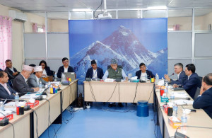 चीनसँग जोड्ने नाका चाँडो सञ्चालन गर्ने प्रयासमा छौँ : मन्त्री दाहाल