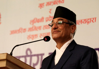 सिमानामा हुने तस्करी तत्काल नियन्त्रण गर्न गृहमन्त्रीको निर्देशन