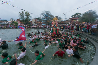 यसरी सम्पन्न भयो हाँडीगाउँको जात्रा (तस्वीरमा)