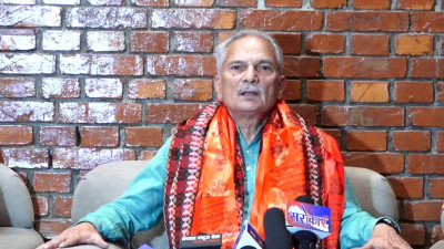भारत नेपालमा व्यवस्था परिवर्तनको पक्षमा छैन : बाबुराम
