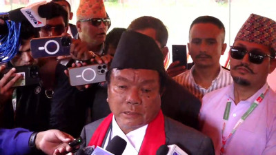 विज्ञहरूको सुझावअनुसार काम गर्छु : शिक्षामन्त्री पुन