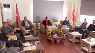 सेना परिचालनबारे ओलीको अभिव्यक्तिलाई गलत व्याख्या गरियो : एमाले