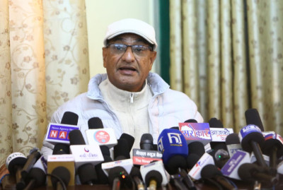 आन्दोलनमा बल प्रयोगको निर्देशन गृहमन्त्रीले दिने अधिकार छैन, दिएको पनि छैन : लेखक