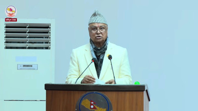 सर्वोच्चप्रति काँग्रेस सांसद मिश्रको व्यङ्ग्य- ‘शीतकालको कोइलीझैँ मौन बसेको छ’