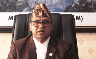 निश्चित योग्यता पुगेका व्यक्तिले मात्रै हिमाल चढ्न पाउने व्यवस्था गर्छौं : मन्त्री पाण्डे