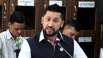 गृहमन्त्री लेखकलाई रविको सुझाव– ‘मिडिया ट्रायल गृह मन्त्रालका लागि घातक छ, बच्नुस्’