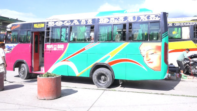 दशैँ मनाउन घर जानेहरुको चहलपहल बढ्यो