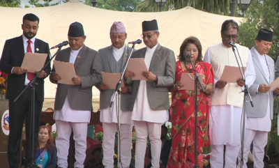नवनियुक्त उपप्रधानमन्त्री र मन्त्रीहरूले लिए शपथ