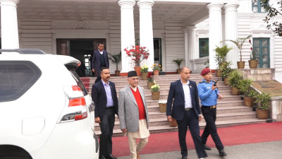 प्रधानमन्त्री र ओलीबीच छलफल, एमाले आउला त मोर्चामा ?