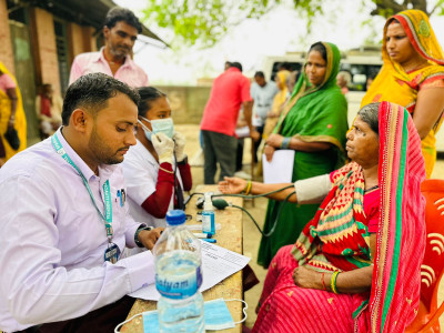 सशस्त्र प्रहरी बल र स्पर्स मल्टि स्पेशलिटी हस्पिटल प्रालिको सहकार्यमा नि:शुल्क स्वास्थ्य शिविर