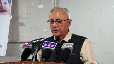 कांग्रेसभित्रको असन्तुष्टि छताछुल्ल, नेताहरूबीच घोचपेच 