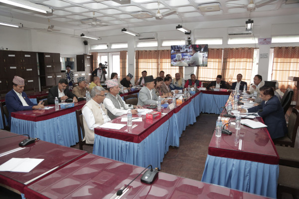 'उपभोक्ता समिति दलगत गुटबन्दी र विकृतिको थलो भए, काम गर्न दिनु हुँदैन'