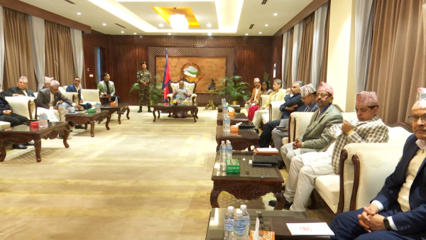 प्रधानमन्त्री र आयोगका पदाधिकारीबीच छलफल