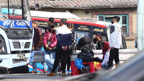 यसपटक दसैँमा ६ लाखभन्दा बढी यात्रुले छाडे काठमाडौँ