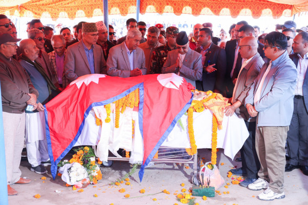 पूर्वसभामुखलाई श्रद्धाञ्जली दिन पुगे प्रधानमन्त्रीदेखि शीर्ष नेताहरू, आर्यघाटमा अन्त्येष्टि