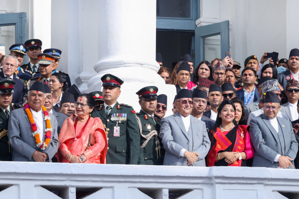 राष्ट्रपति र प्रधानमन्त्रीद्वारा इन्द्रजात्रा अवलोकन