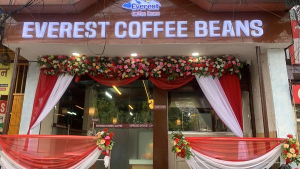 ‘एभेरष्ट कफी बिन्स’को सातौं आउटलेट अनामनगरमा, थप पाँच वटा फ्रेन्चाइज निःशुल्क दिने