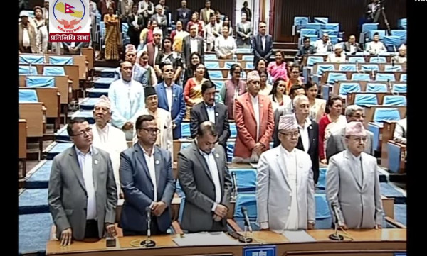 सुरू हुनेबित्तिकै संसदमा काँग्रेसको अवरोध