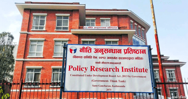 प्रवासी नेपाली मताधिकार : पाँच ऐन र नियमावली संशोधन गर्न सुझाव