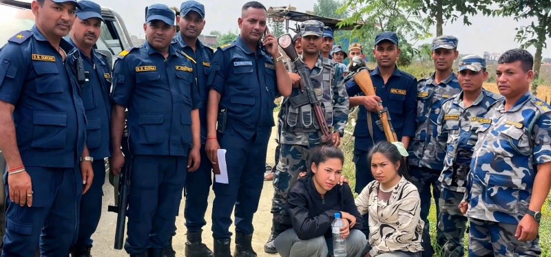 भारततर्फ जाँदै गरेका दुई जना थाइल्यान्डका नागरिक पक्राउ