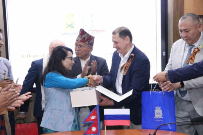 रूसी मेयर इगोर ललितपुरमा,  भन्छन्- 'यहाँ मन्दिर मास्टर पिस छन्'
