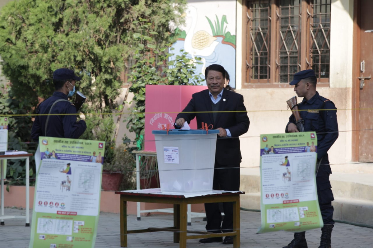 मतदानपछि उपप्रधानमन्त्री सिंहले भने– राम्रो वडाध्यक्ष छान्नका लागि मतदान गर्नुहोस्