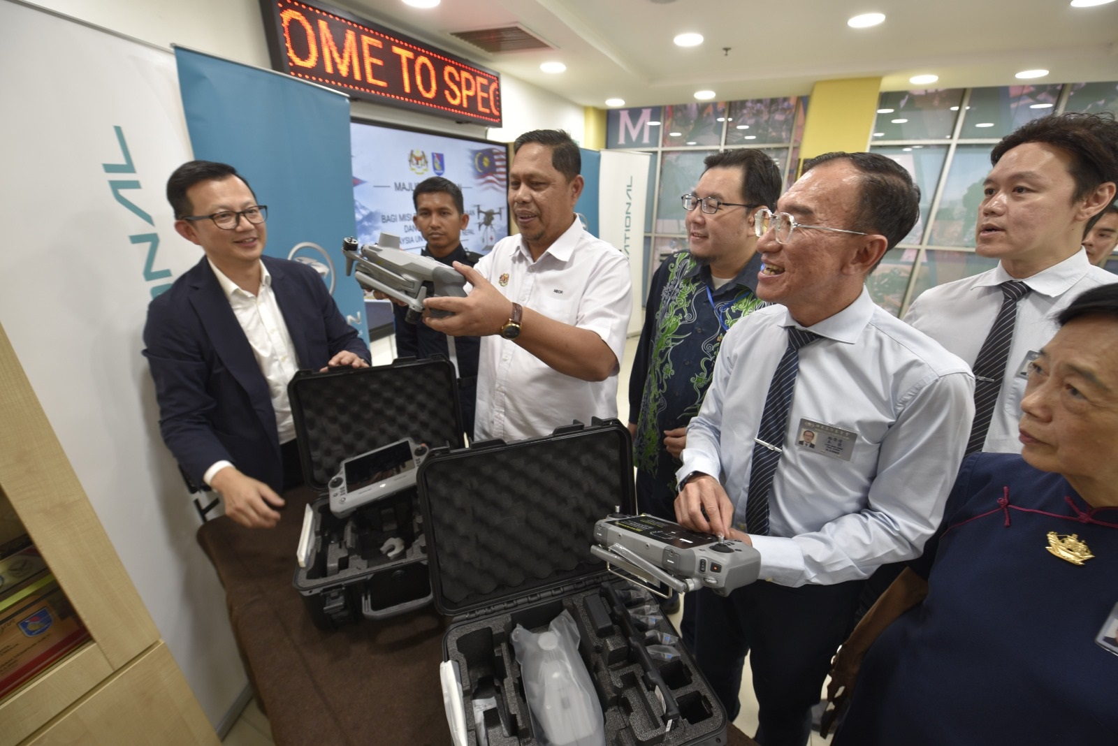 प्रोटोनद्वारा नेपाललाई करीब २ लाख रिङ्गिट बराबरका ड्रोन सहयोग