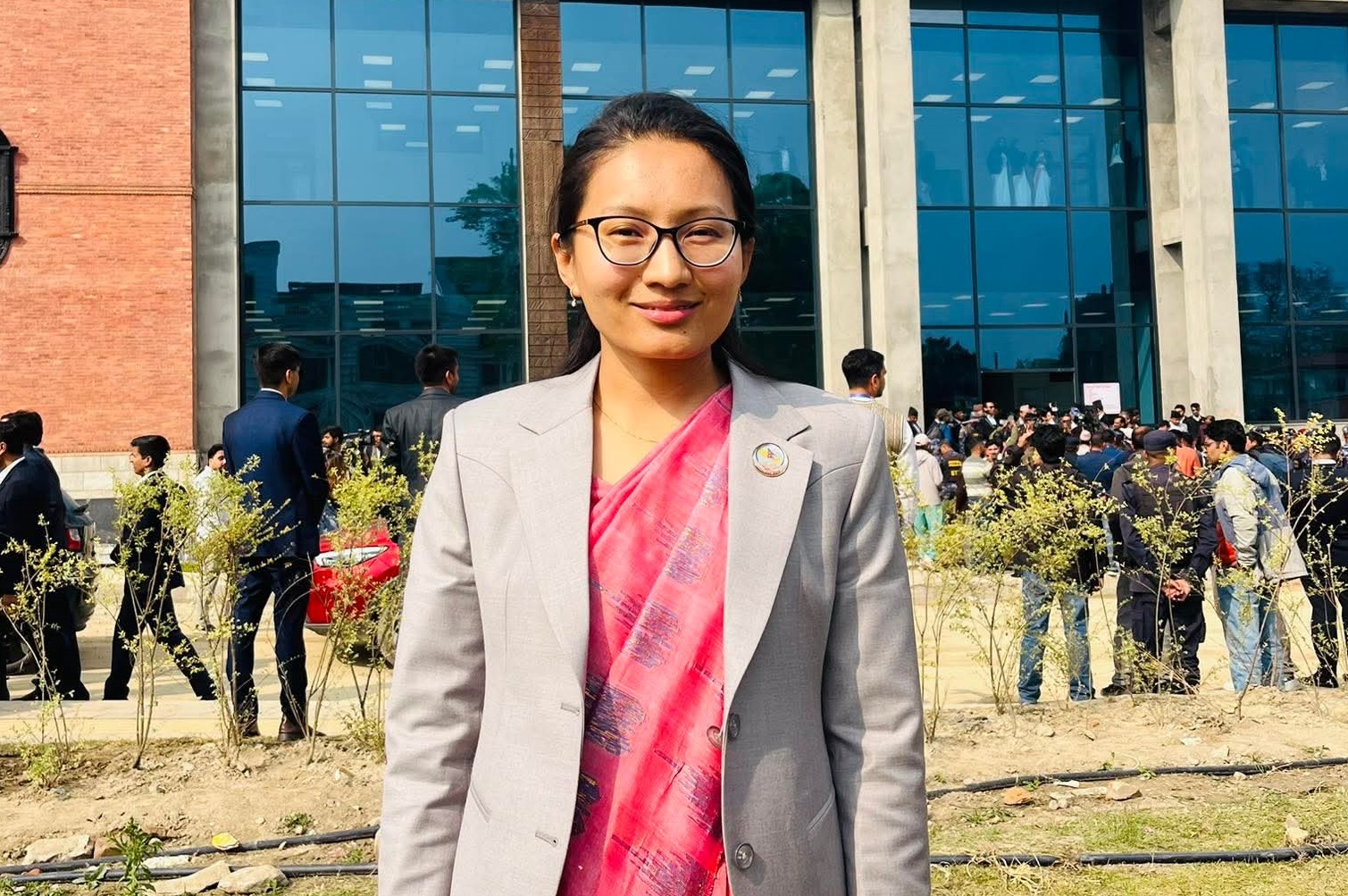 सामाजिक सञ्जालमा महिलामाथि भइरहेको भद्दा र अमर्यादित टिप्पणी खेदजनक : गीता गुरुङ