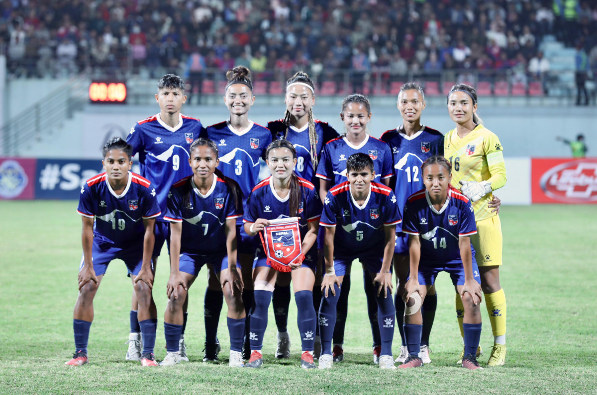 mahila-1730337919.jpg