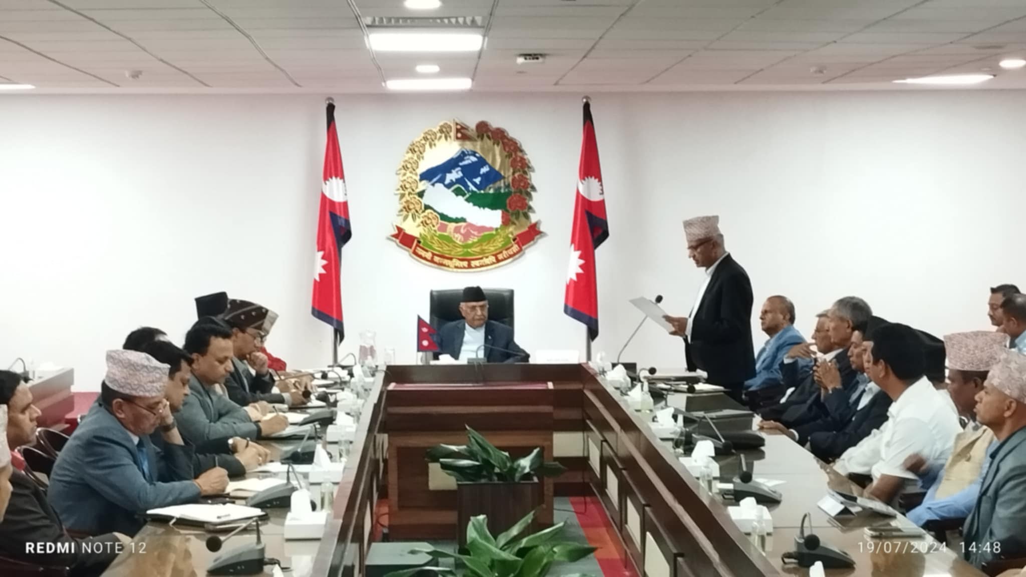 प्रधानमन्त्री भन्छन्- 'सरकारको उच्च प्राथमिकता अग्रगमन'