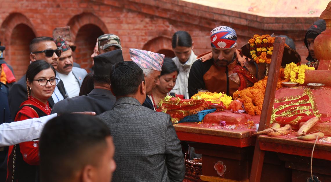 शालीनदी पुगेर राष्ट्रपति पौडेलले गरे पूजा-अर्चना
